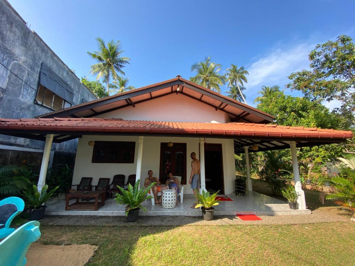 Mango Villa Hikkaduwa Dış mekan fotoğraf